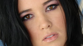 Amy Starz en 'Face Fucking Inc 7'