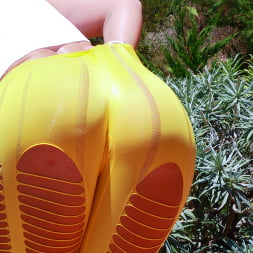 Brooklyn Lee in 'Evil Angel' Stretch Class 09 (Thumbnail 3)
