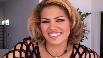 Cherrie Rose en 'Adicción a la polla negra 2'