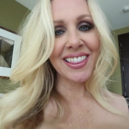 Julia Ann en 'Evil Angel' POV Folladores de tetas 5 (Miniatura 4)