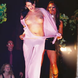 Kate Frost in 'Evil Angel' Fashionistas (Thumbnail 5)