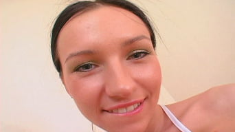 Sasha Rose en 'Winking 101 in Russia'