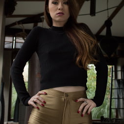 Tiffany Doll en Duro en el amor 2 (foto 7) Tiffany Doll en 'Evil Angel' Duro en el amor 2 (Miniatura 7)